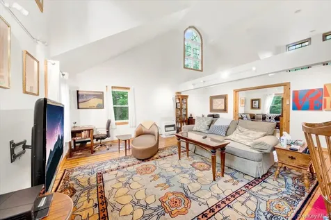161 Goldens Bridge Road Katonah NY 10536