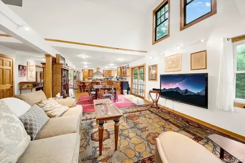 161 Goldens Bridge Road Katonah NY 10536