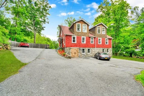 161 Goldens Bridge Road Katonah NY 10536