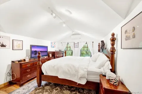 161 Goldens Bridge Road Katonah NY 10536