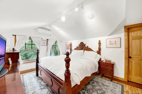 161 Goldens Bridge Road Katonah NY 10536
