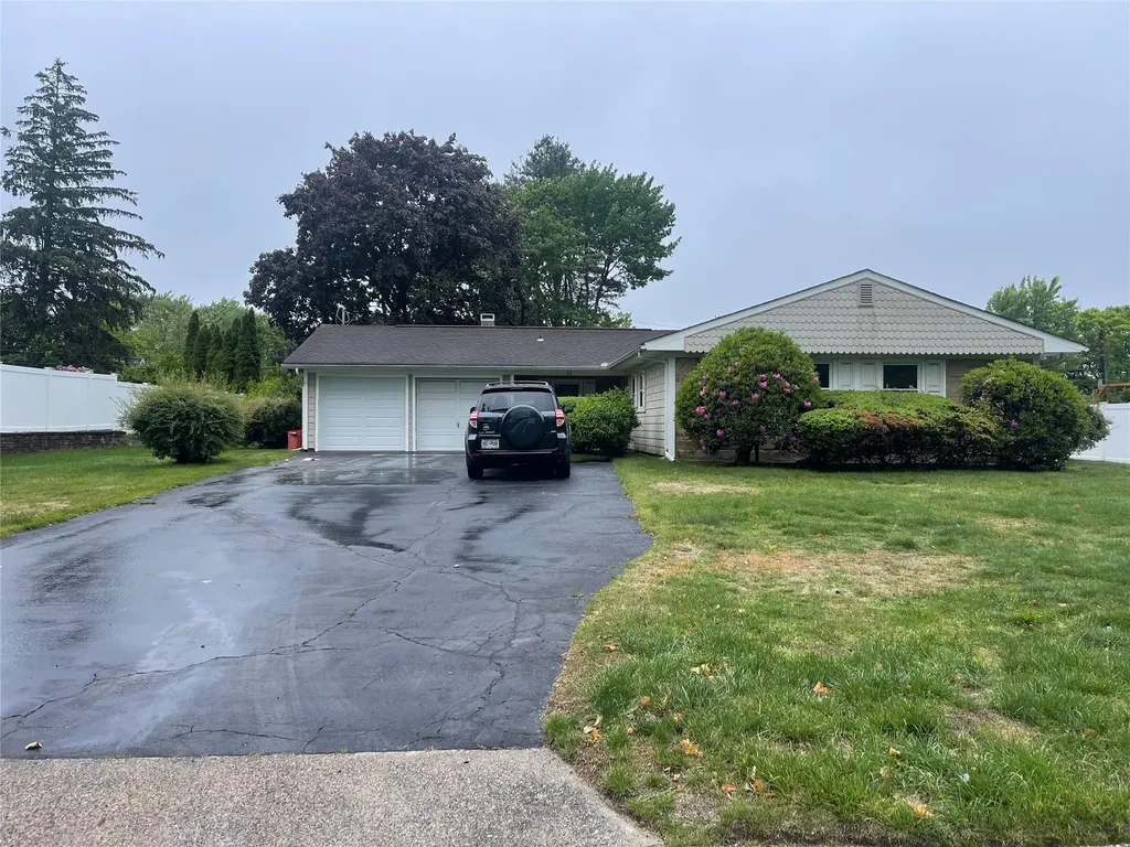 26 Mosshill Place Stony Brook NY 11790