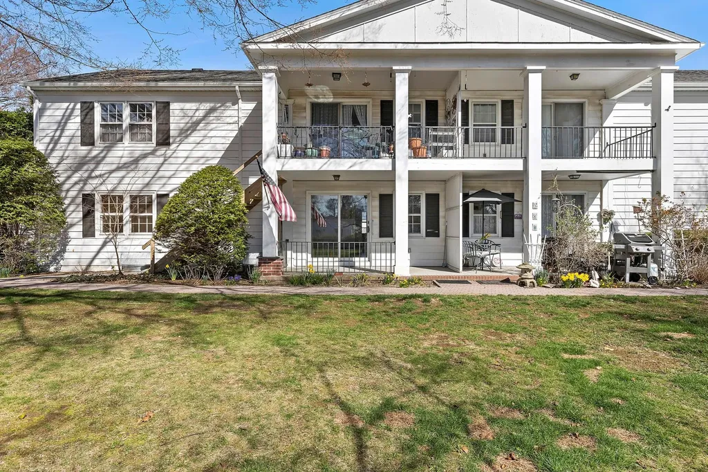 55075 Route 25 Southold NY 11971