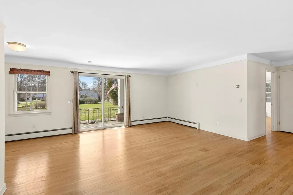 55075 Route 25 Southold NY 11971