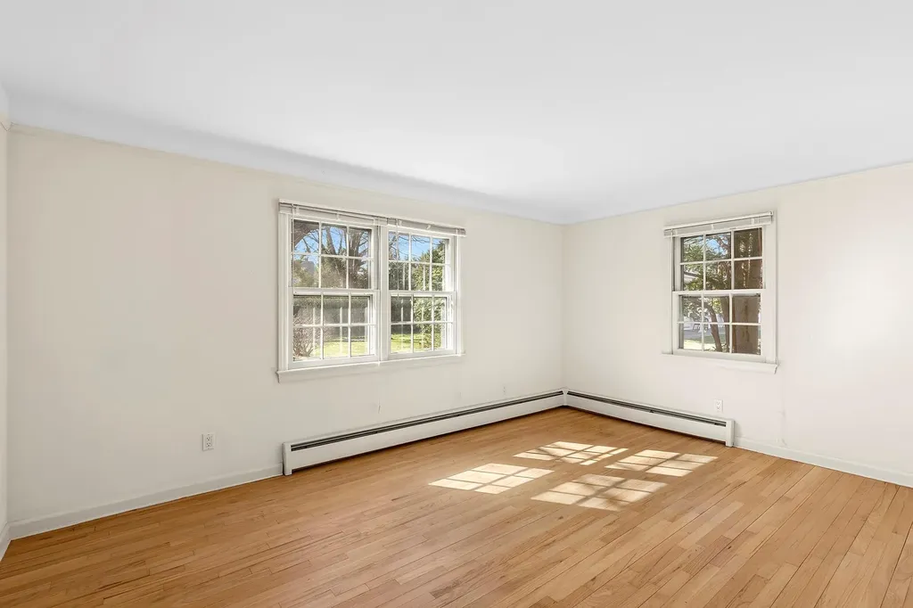 55075 Route 25 Southold NY 11971