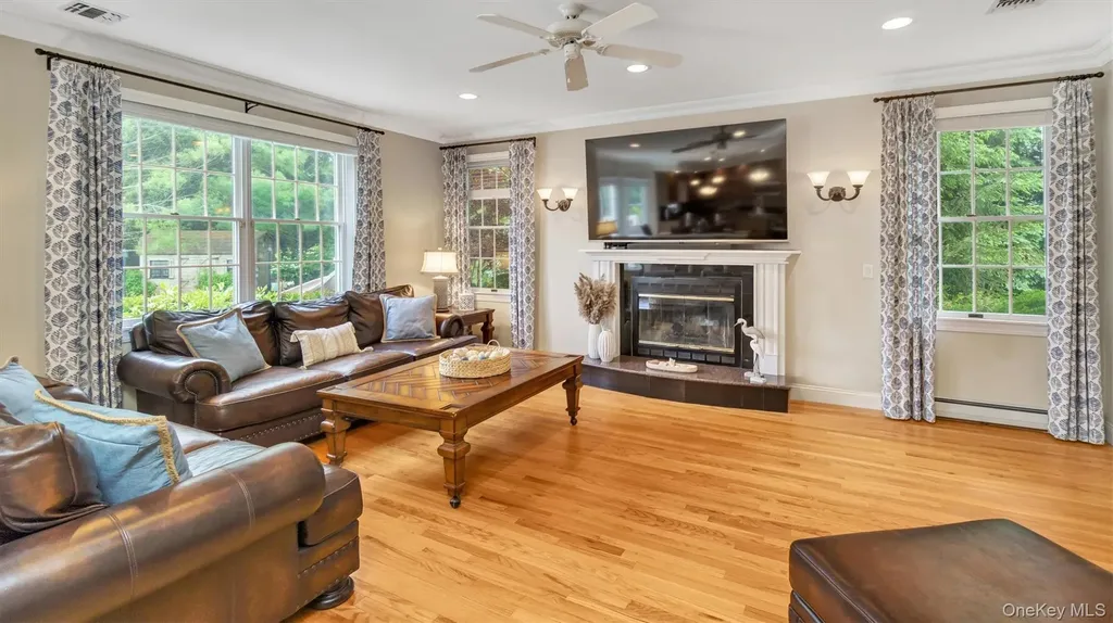 1260 Water Terrace Southold NY 11971