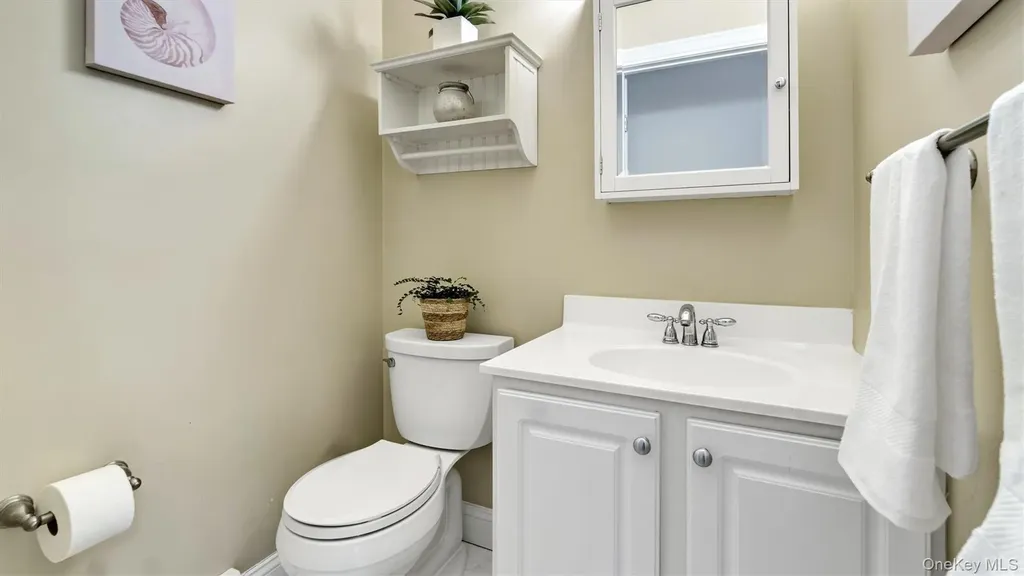 1260 Water Terrace Southold NY 11971