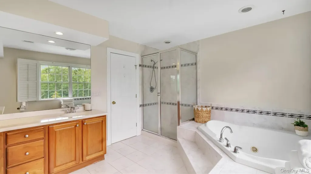 1260 Water Terrace Southold NY 11971