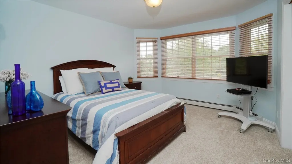 1260 Water Terrace Southold NY 11971