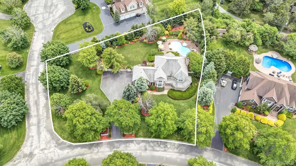 1260 Water Terrace Southold NY 11971