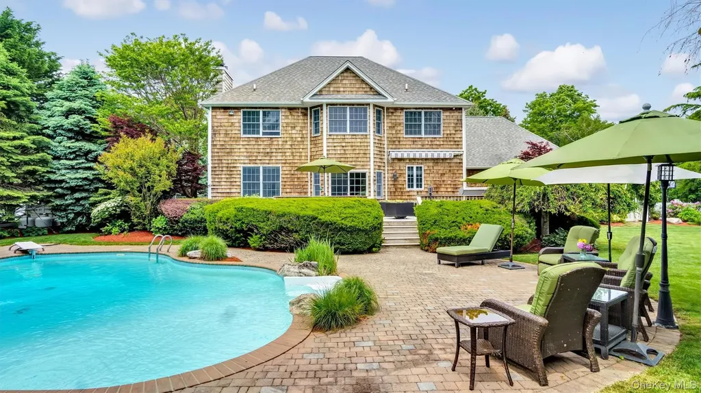 1260 Water Terrace Southold NY 11971