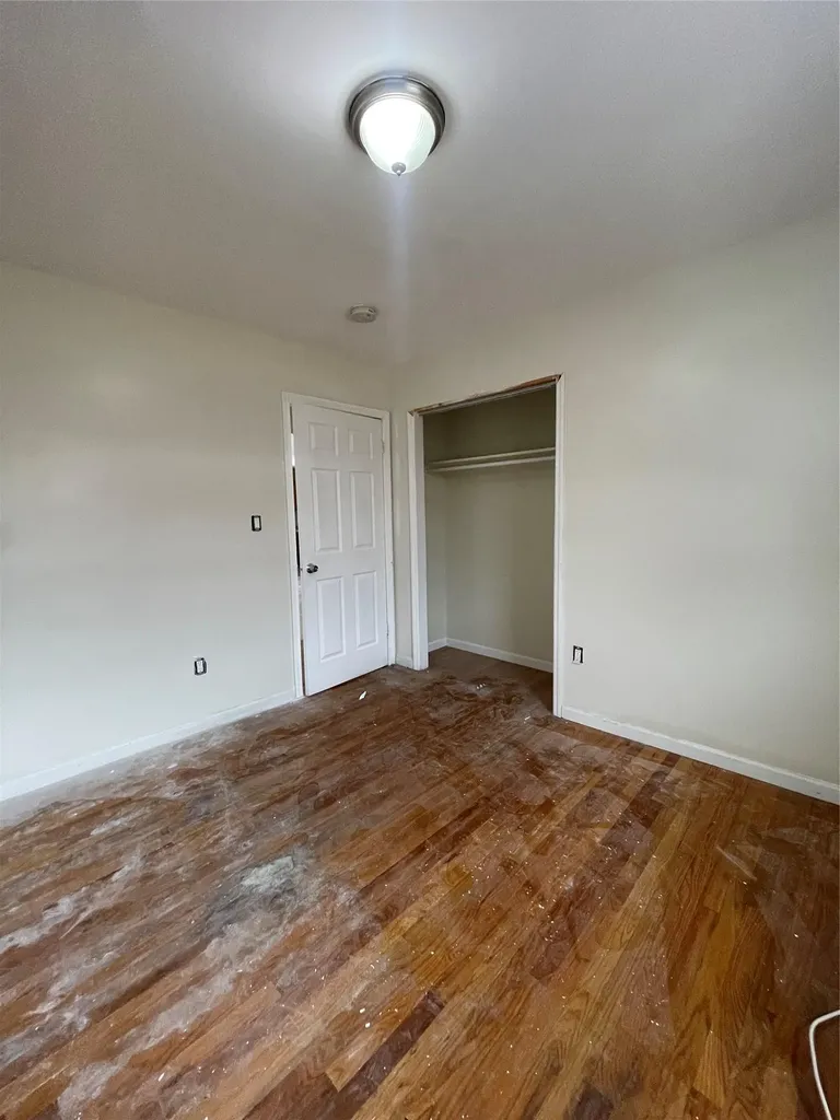2110 Light Street Bronx NY 10466