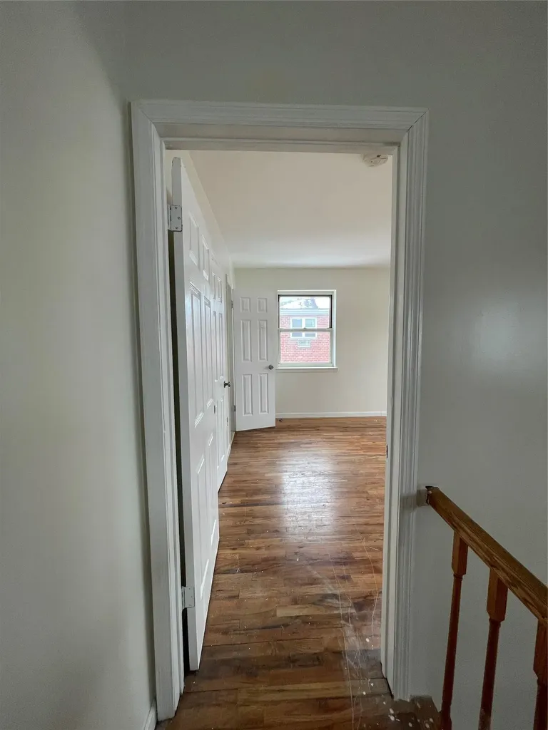 2110 Light Street Bronx NY 10466