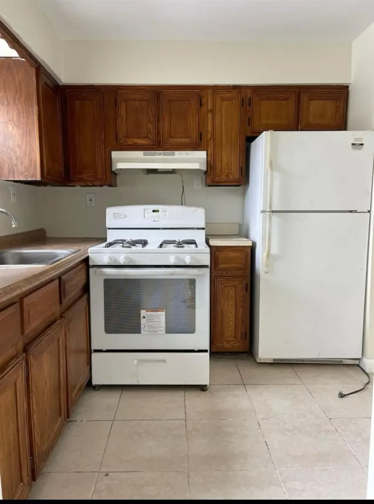 2110 Light Street Bronx NY 10466