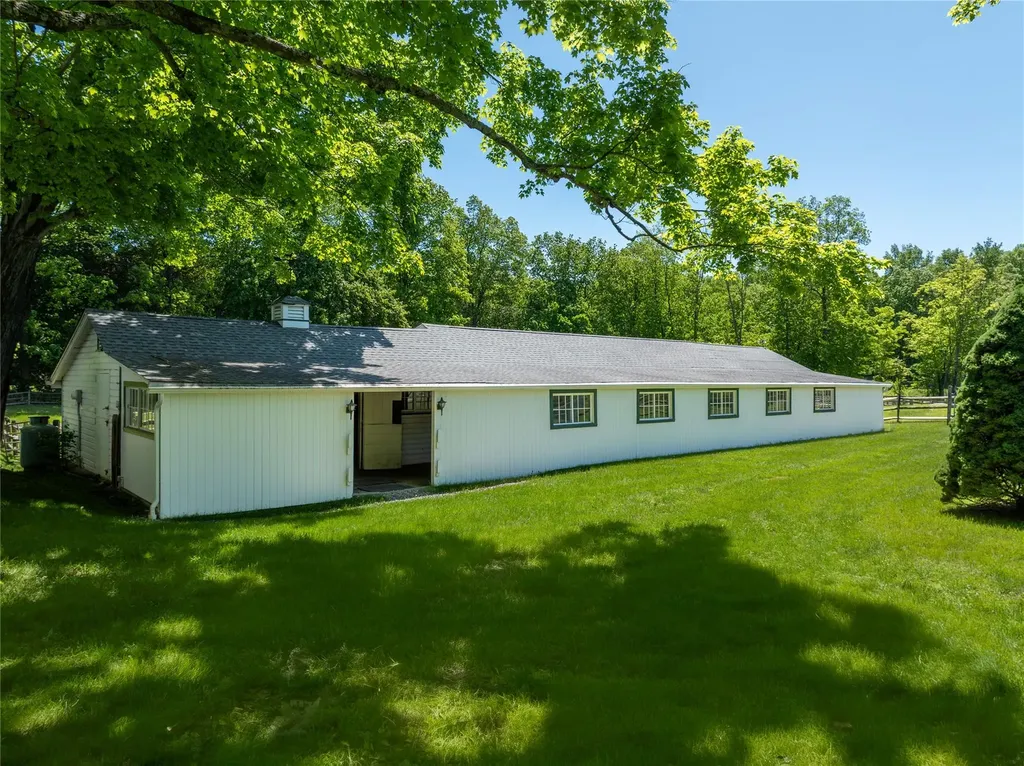168 Todd Road Katonah NY 10536