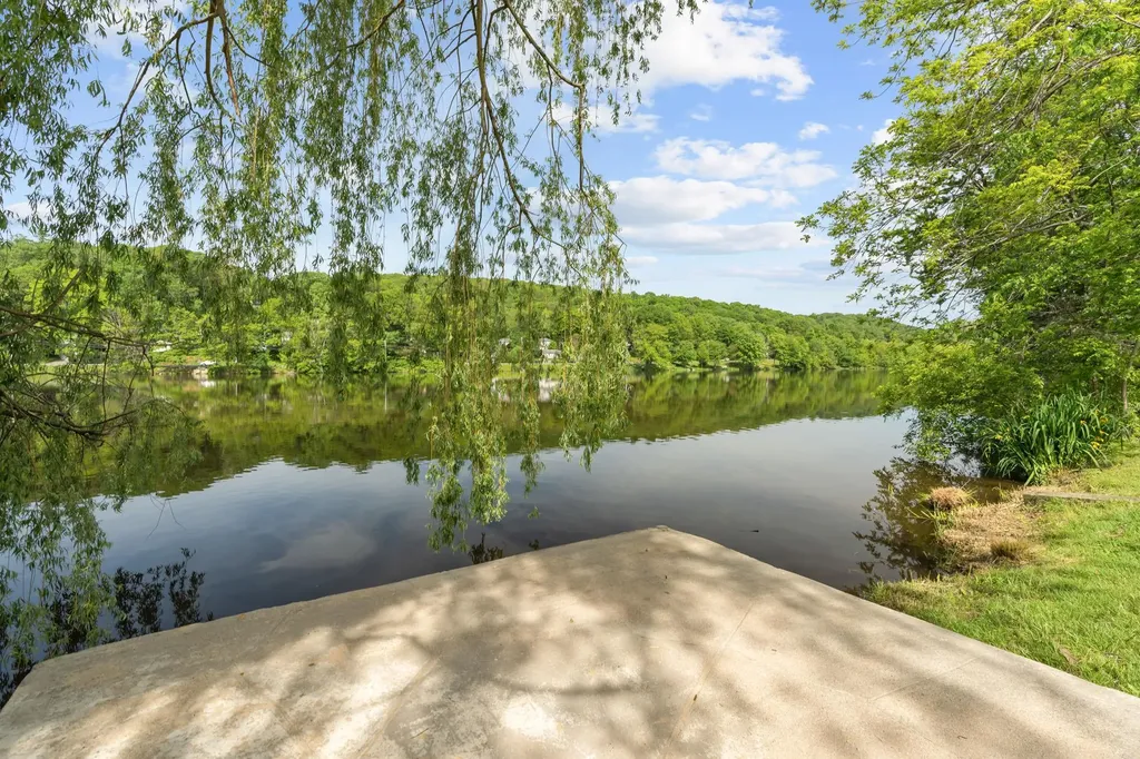 9 Putnam Drive Carmel NY 10512