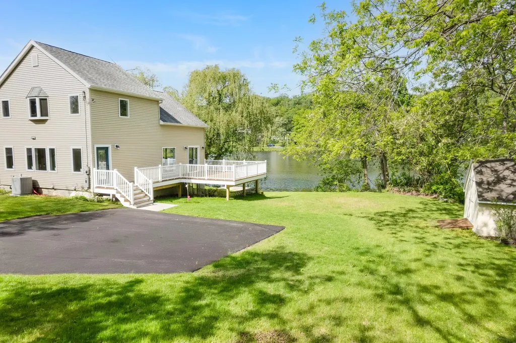 9 Putnam Drive Carmel NY 10512