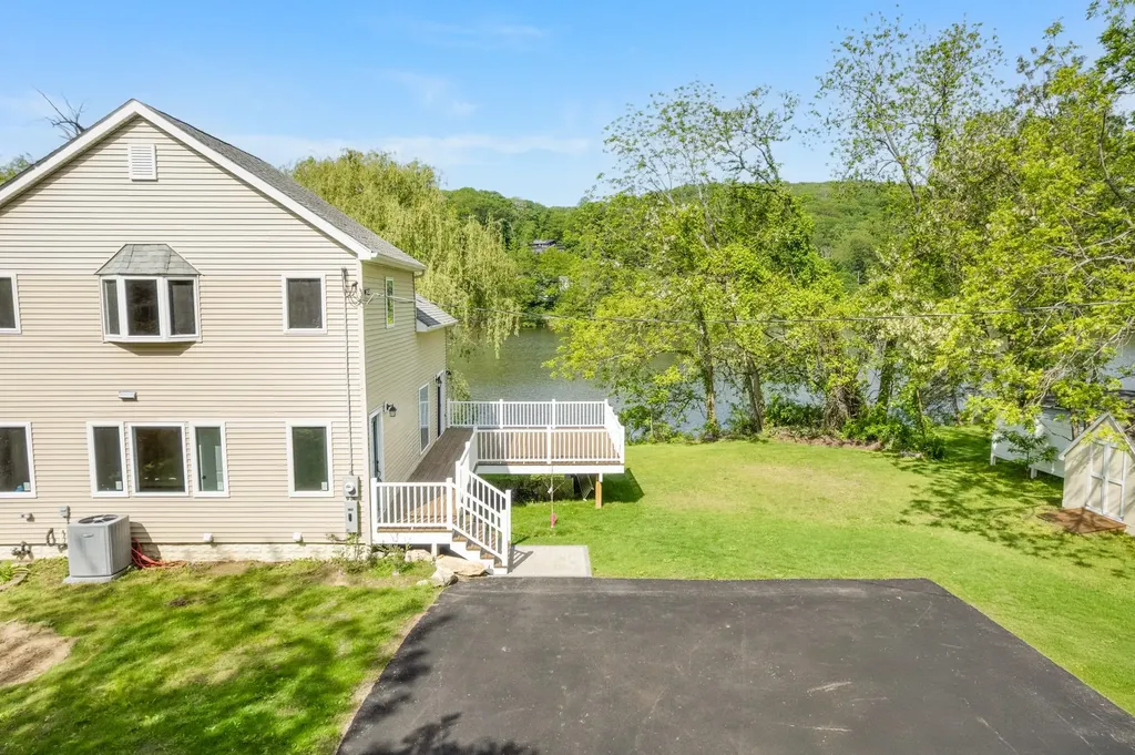 9 Putnam Drive Carmel NY 10512