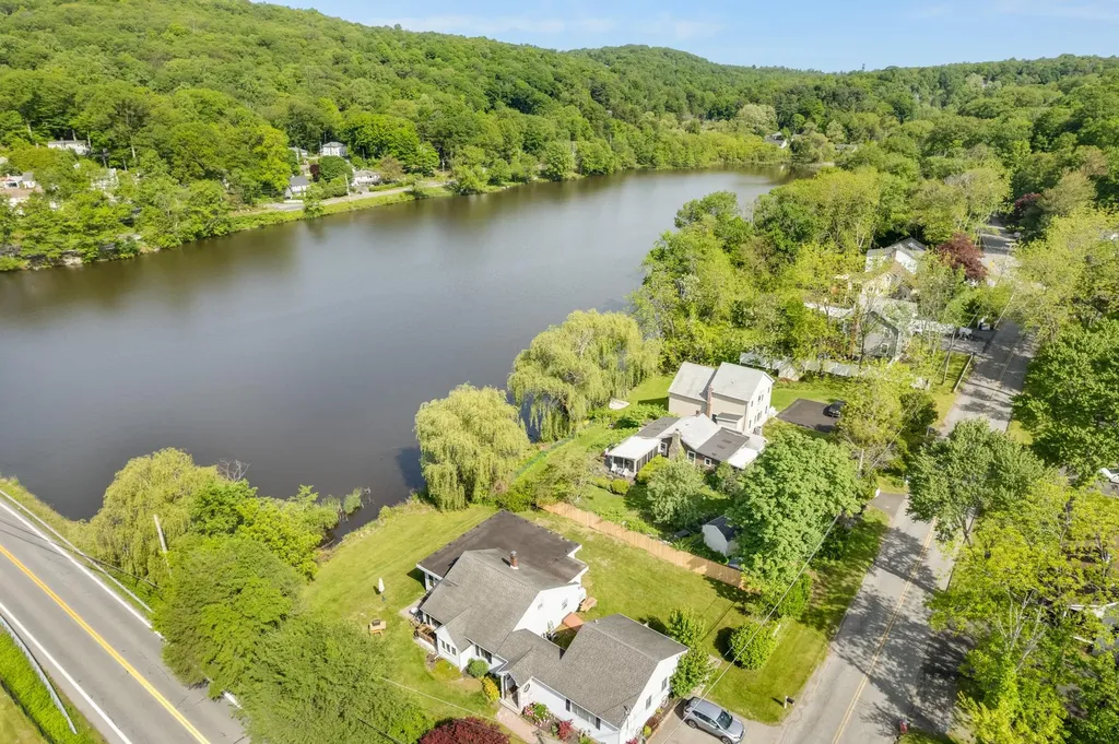9 Putnam Drive Carmel NY 10512