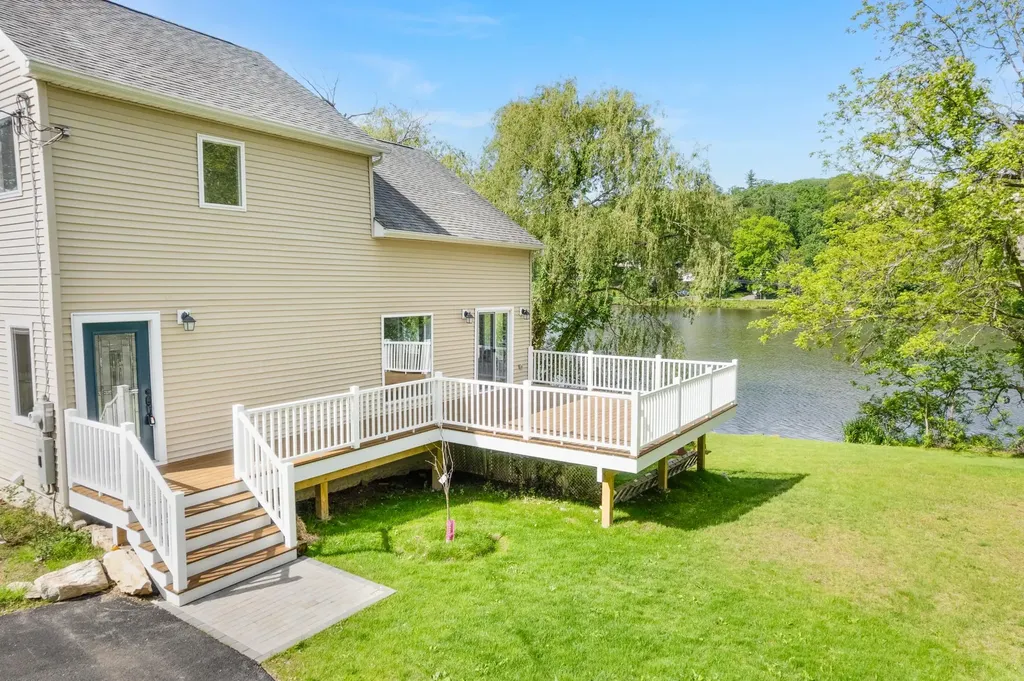 9 Putnam Drive Carmel NY 10512