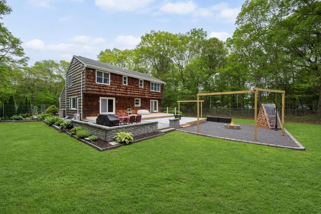 150 Hammond Lane Centereach NY 11720