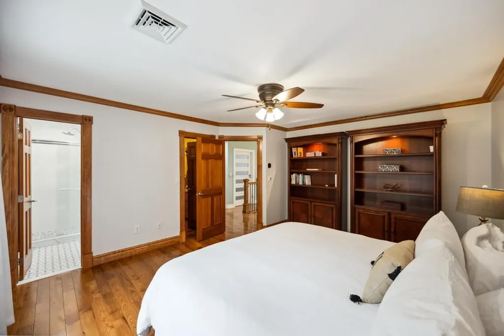 150 Hammond Lane Centereach NY 11720
