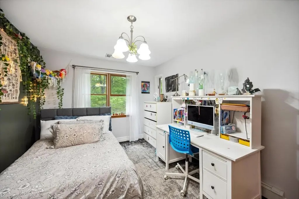 150 Hammond Lane Centereach NY 11720