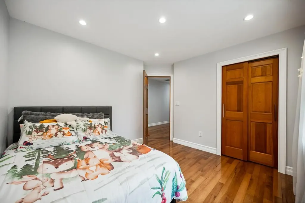150 Hammond Lane Centereach NY 11720
