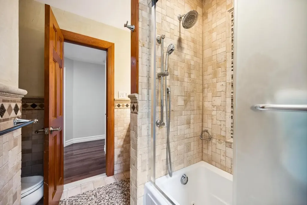 150 Hammond Lane Centereach NY 11720