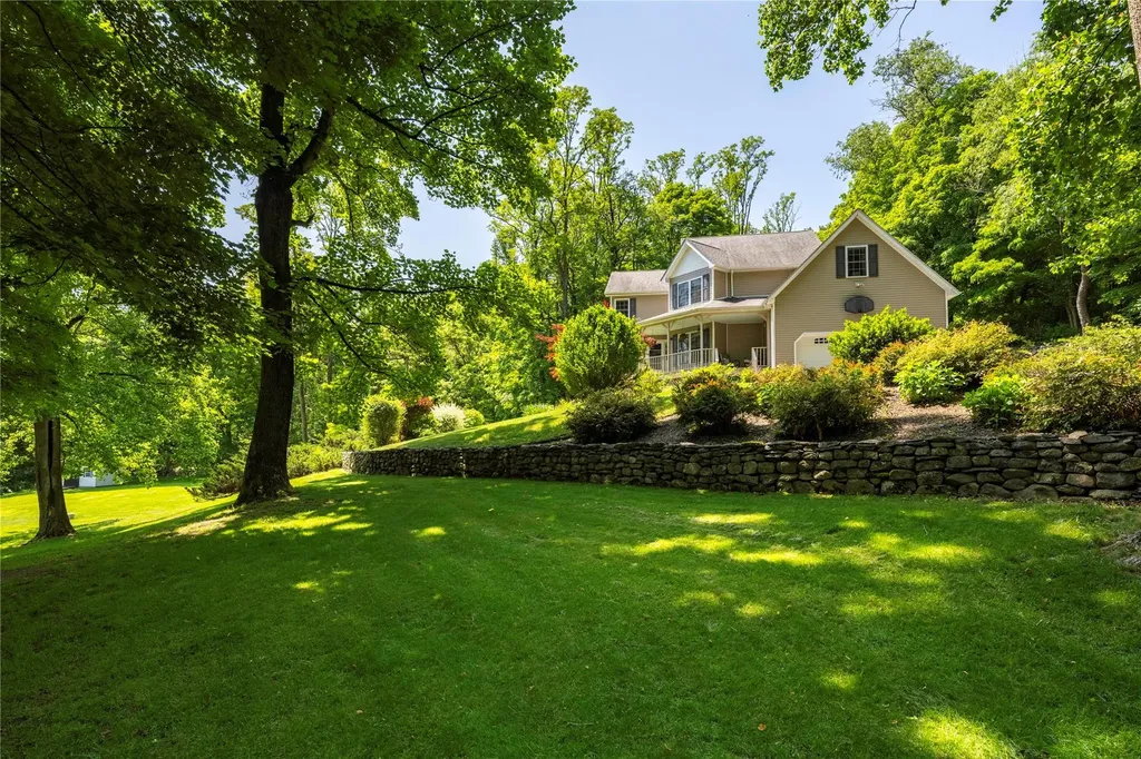 41 Mountain Brook Drive Cold Spring NY 10516