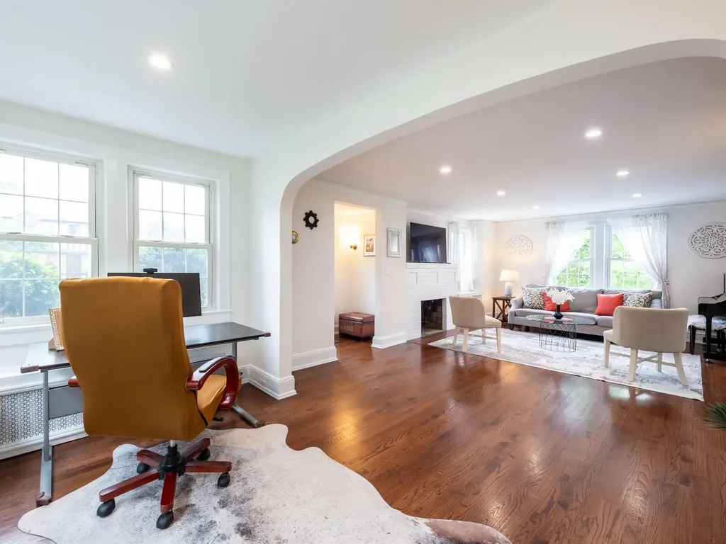 62 Webster Avenue Manhasset NY 11030