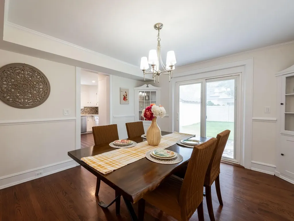 62 Webster Avenue Manhasset NY 11030