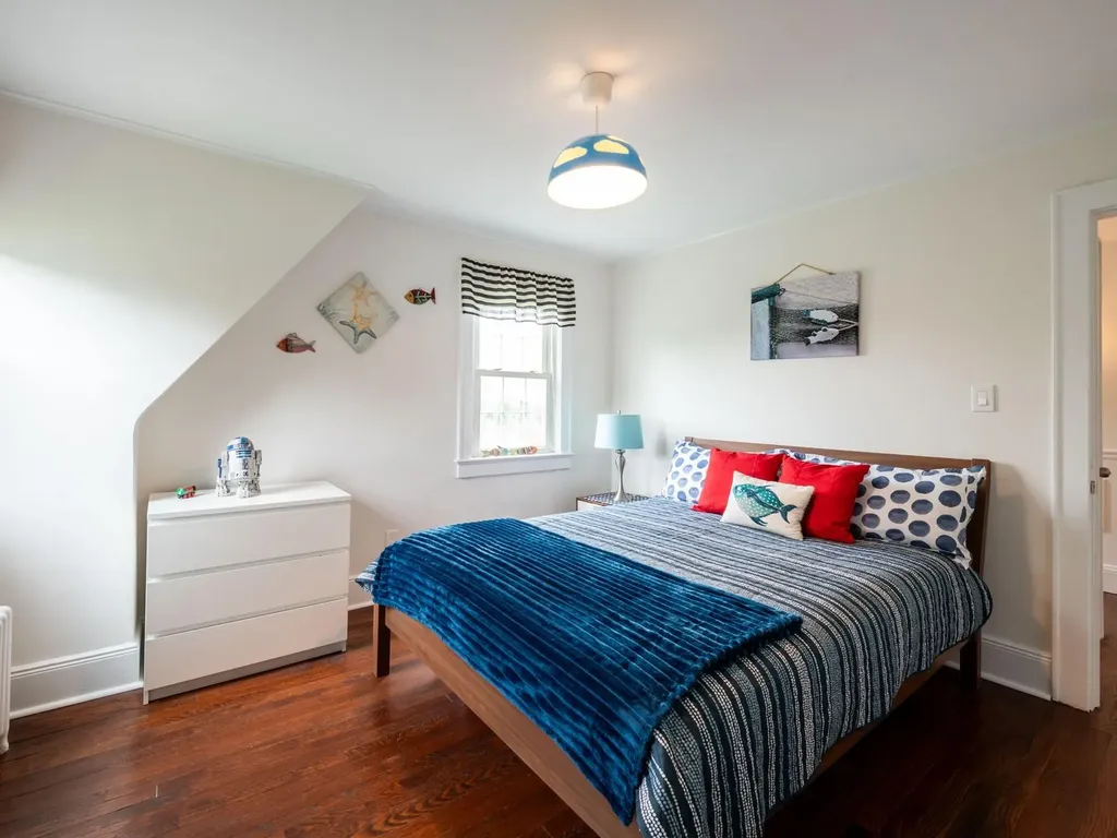 62 Webster Avenue Manhasset NY 11030