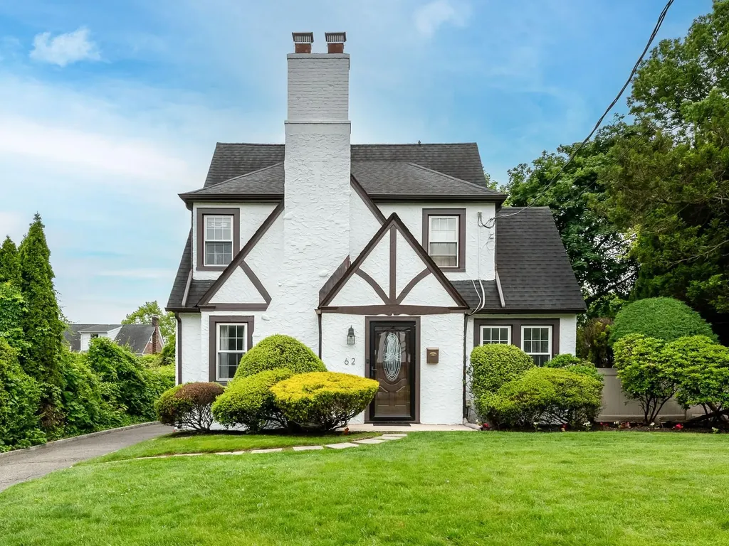 62 Webster Avenue Manhasset NY 11030