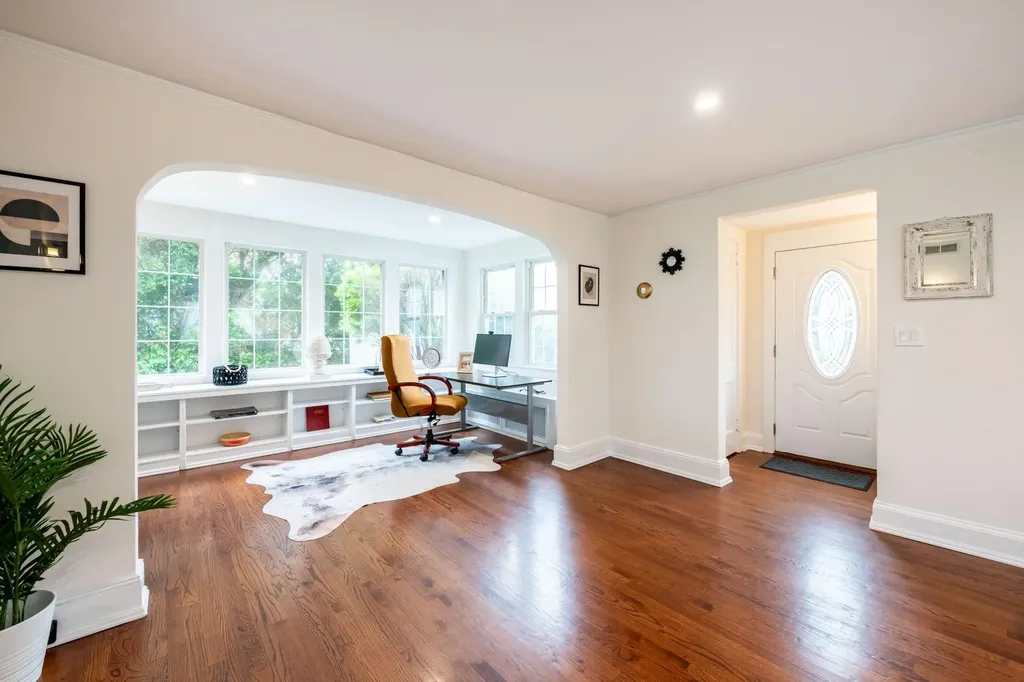 62 Webster Avenue Manhasset NY 11030