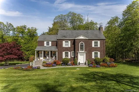 273 Elm Road Briarcliff Manor NY 10510