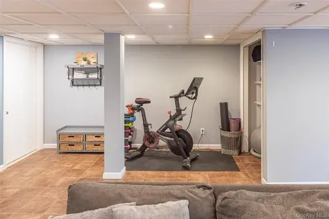 273 Elm Road Briarcliff Manor NY 10510