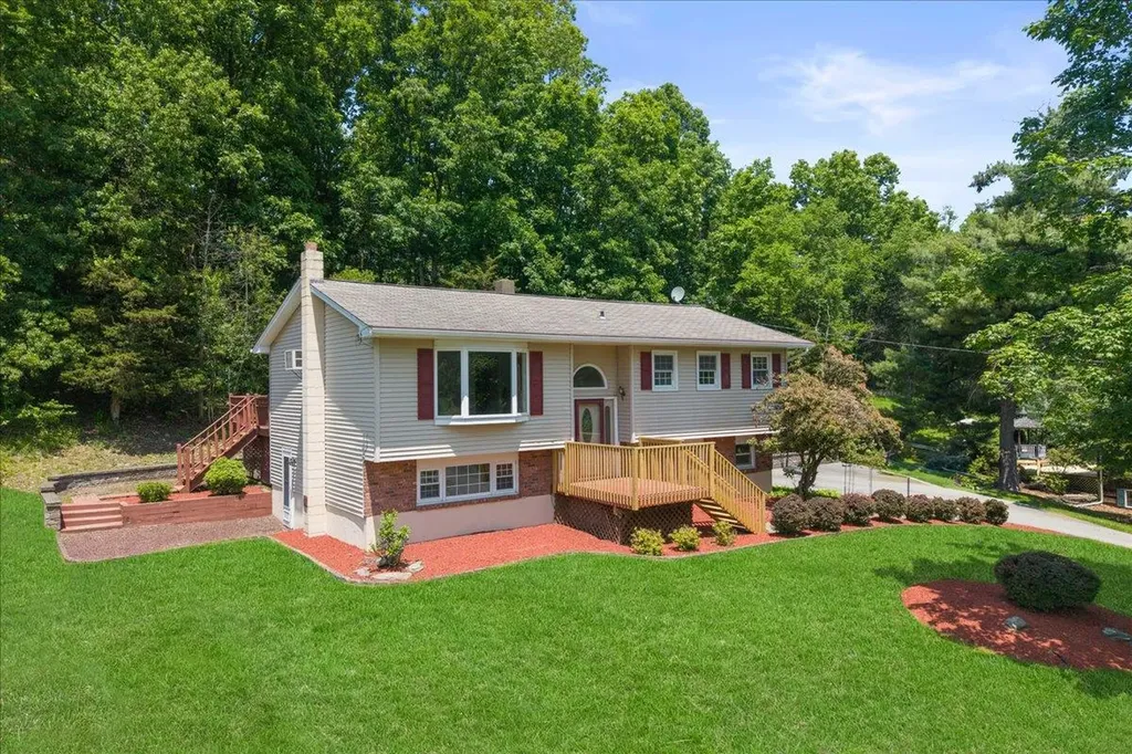 15 Mari Road Chester NY 10918
