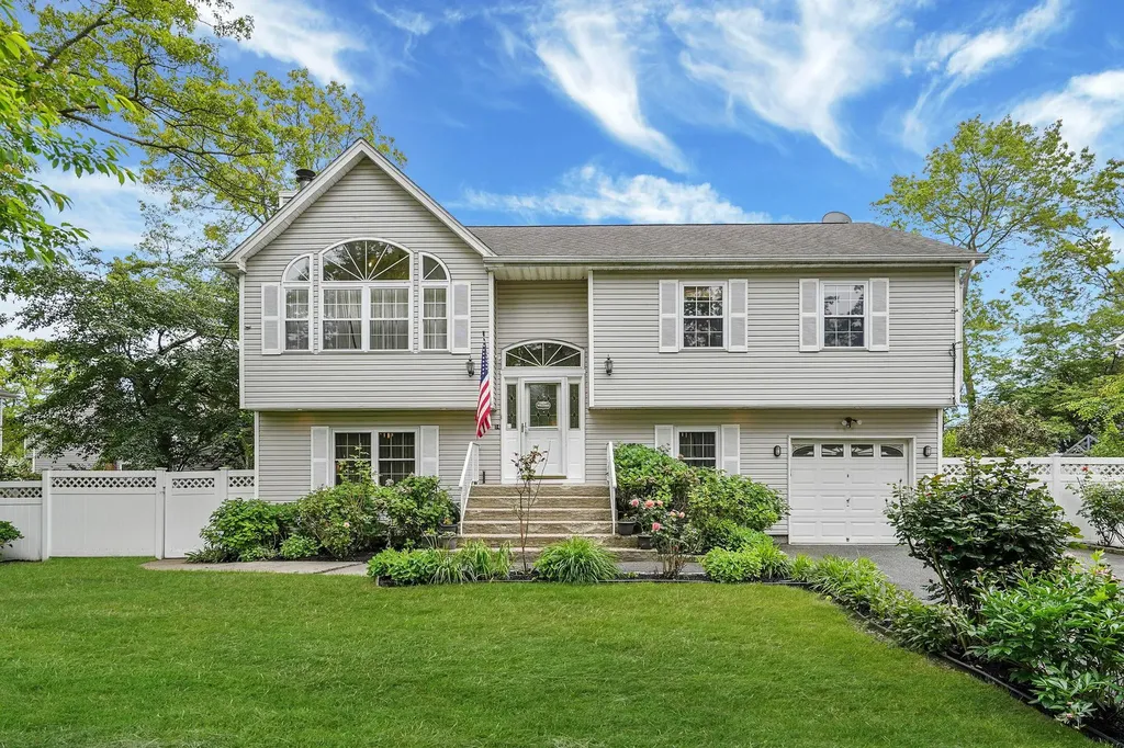 14 Arlington Street Patchogue NY 11772