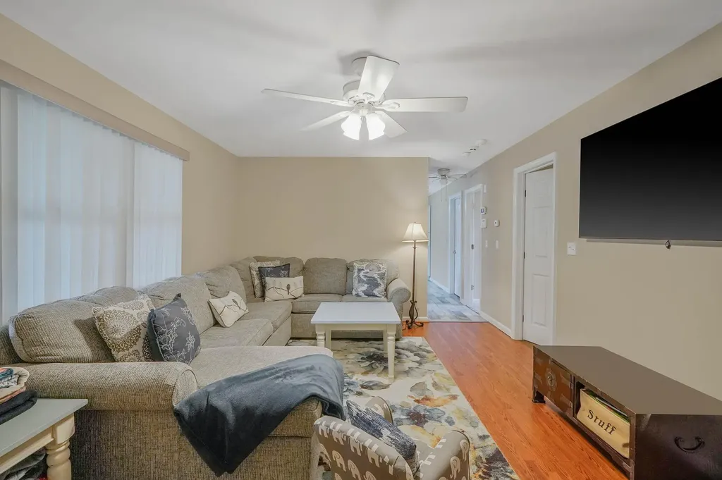 14 Arlington Street Patchogue NY 11772