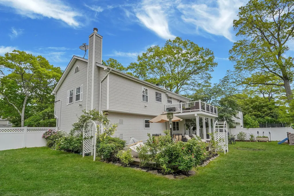 14 Arlington Street Patchogue NY 11772