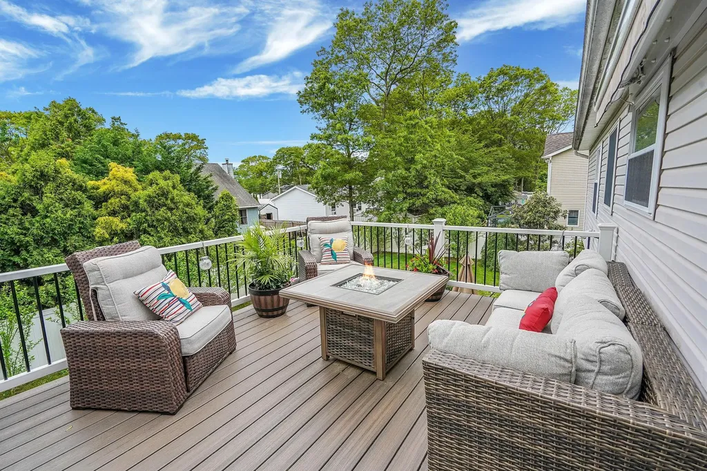 14 Arlington Street Patchogue NY 11772