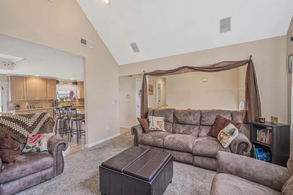 14 Arlington Street Patchogue NY 11772