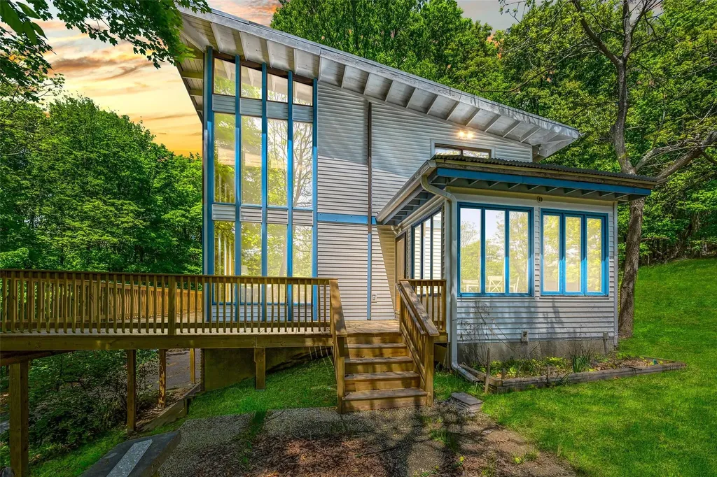 1711 Kings Highway Chester NY 10918