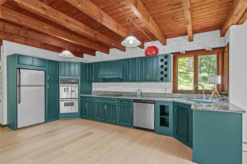 1711 Kings Highway Chester NY 10918