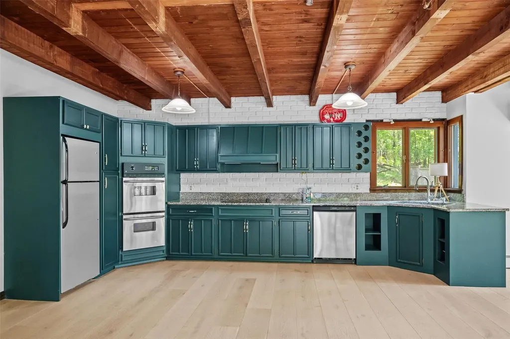 1711 Kings Highway Chester NY 10918
