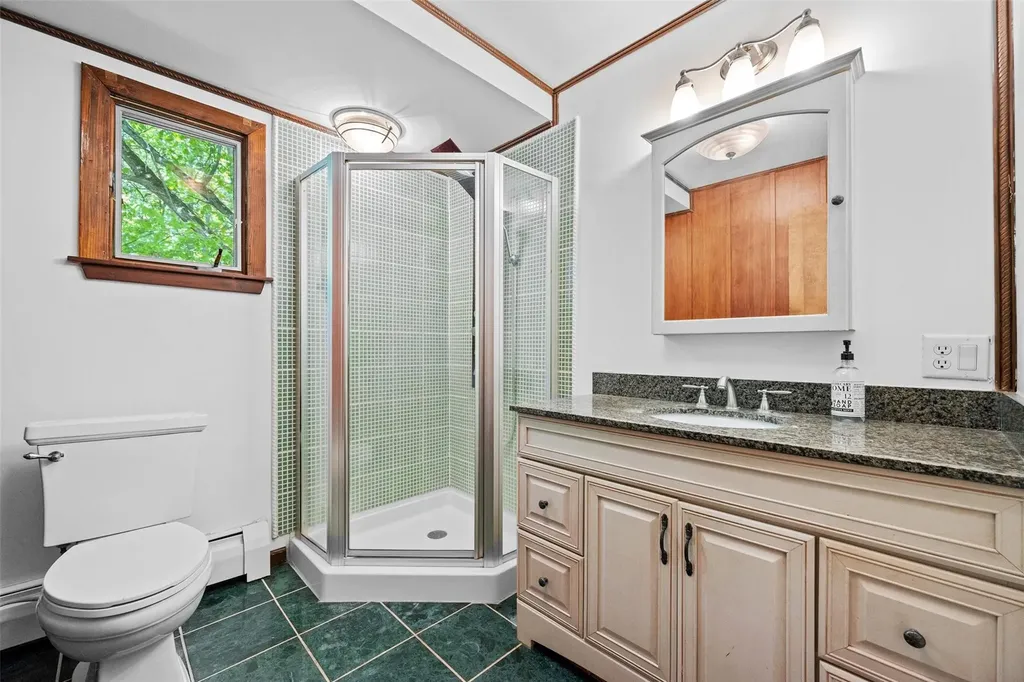1711 Kings Highway Chester NY 10918
