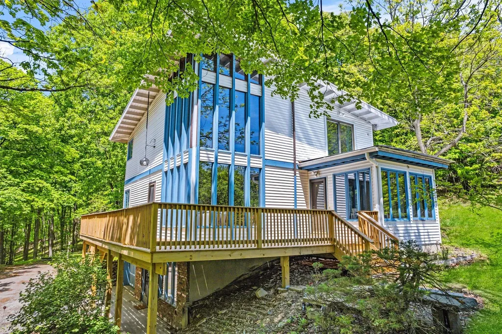 1711 Kings Highway Chester NY 10918