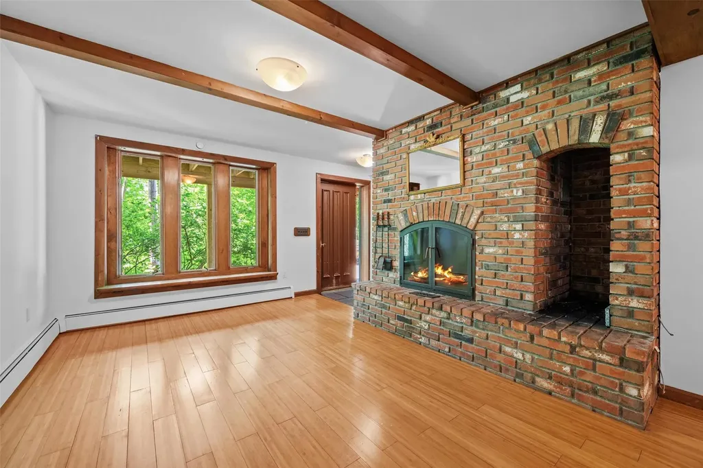 1711 Kings Highway Chester NY 10918