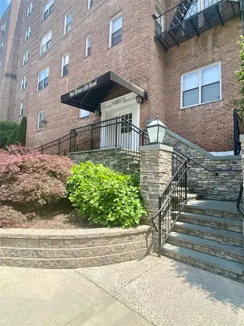 1 Bronxville Road Bronxville NY 10708